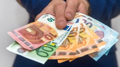 4 znaka ulaze u najbogatiju godinu života od januara 2026! Neće znati šta će SA NOVCEM