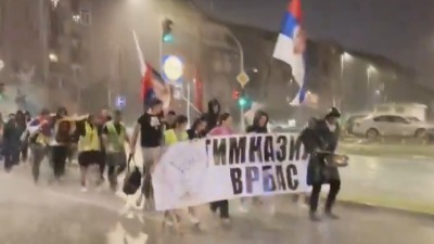 Srednjoškolci NEZAUSTAVLJIVI: Neverovatna deca prolaze kroz najveće nevreme (VIDEO)