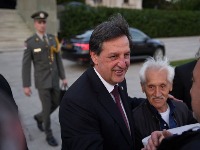 "Gašiću, gde su dokazi o napadu na vojsku od strane maskiranih Albanaca?"