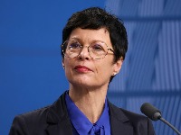 Marta Kos: Pratimo prekomernu upotrebu sile protiv demonstranata u Srbiji i osuđujemo nasilje