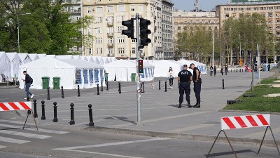 "Ćacilend krši Ustav": Podneta incijativa za zabranu rada SNS