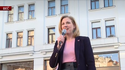 Austrijska šefica diplomatije se poklonila srpskim studentima: Neverovatno, hrabro...