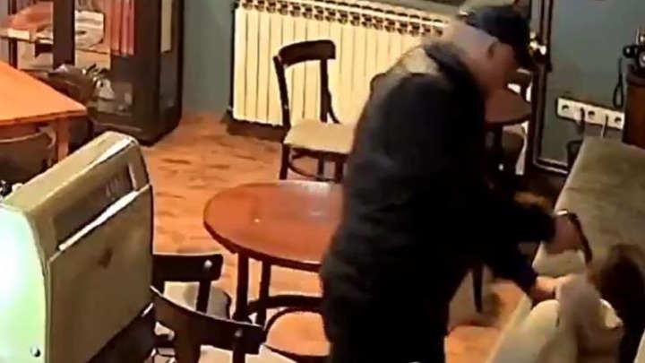 Potresno svedočenje žrtve žandarma: Uperio je pištolj u mene! Govorio je "Ubiću te" i "Ovo je tvoj kraj"