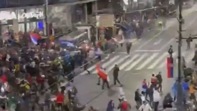 "Veoma verovatno da su demonstranti bili meta ciljanog napada korišćenjem usmerenog akustičnog oružja": Novi izveštaj o 15. martu