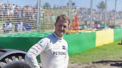 BRITANCI PIŠU Mihael Šumaher nije prikovan za krevet