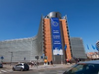PACKA IZ EU "Osuđujemo svaki akt mržnje i nasilja u Srbiji, policija mora da poštuje osnovna prava"