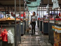 Zaplenjeno više od 700 kg nebezbedne hrane: Uklonjeni proizvodi sa pijaca