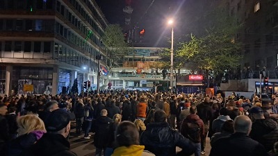 JOŠ SMO U BLOKADI: Studenti i građani poručili da „nije lepo lagati“ na protestu ispred RTS-a (FOTO, VIDEO)