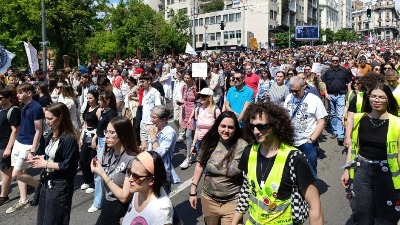 Sindikati i studenti ispred Vlade Srbije: "Zajedno do cilja"; buka iz ćacilenda tokom 16 minuta tišine(FOTO, VIDEO)