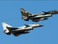 Tramp gomila vojsku na Bliskom istoku: Stigla vazdušna armada (FOTO, VIDEO)