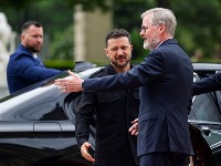 Češka ne veruje Putinu: Nastavlja isporuke municije Ukrajini