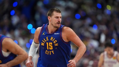 Nervoza i revija promašaja: Jokić i Denver izgubili od Oklahome