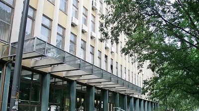 Tužilaštvo u Novom Sadu odbacilo krivičnu prijavu protiv člana SNS zbog napada na snimatelja