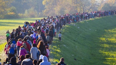 "IZDAJA": SAD ostavlja hiljade ljudi na cedilu