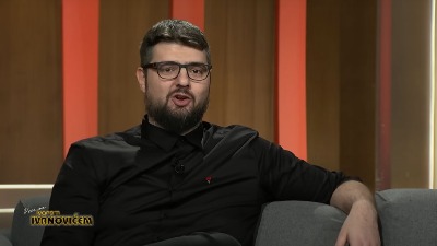 Ponovo priveden tviteraš Kristal Met Dejmon