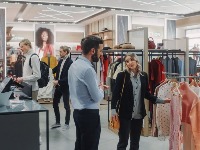 Vučićeva samovolja ugrozila opstanak stranih trgovačkih lanaca u Srbiji