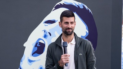 "Pumpaj, pumpaj, zašto si stao": „Pijanista“ posvetio mural Novaku Đokoviću (FOTO)