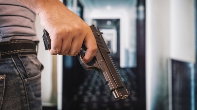 Oružana pljačka u Nišu: Ušao sa pištoljem u banku i uzeo veću sumu novca