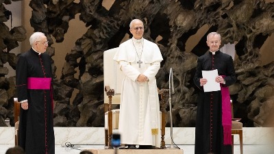 Papa Lav odgovorio Trampu: "Ne plašim se..."