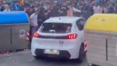 Stravične scene na ulicama Barselone: Automobilom pokosio navijače (VIDEO)