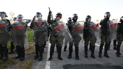 "Bližimo se scenariju iz CG, kada su policajci skidali uniforme"
