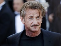 "Oduzmite mu priznanje": Šon Pen nije došao na dodelu Oskara, a dobio nagradu - MREŽE GORE