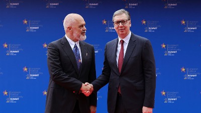 Albanski Politiko: Hladan susret Rame i Vučića