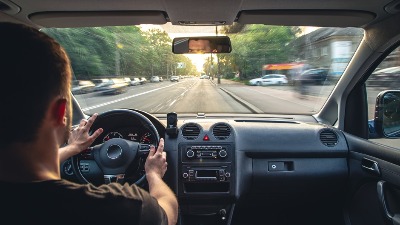 OVO mesto u automobilu većina vozača nikad ne čisti, a prljavije je od WC šolje 