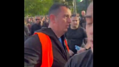 SNS redar napao studente u Nišu (VIDEO)