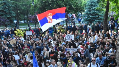 "Dovoljno je samo doći, ako hoćete zastavu, ponesite zastavu Srbije"