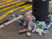 MUČNE SCENE u Nišu: Pogledajte šta je ostalo iza naprednjaka posle mitinga (VIDEO, FOTO)