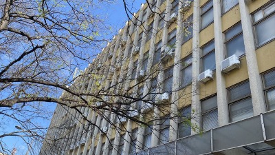 Određen PRITVOR muškarcu osumnjičenom da je tokom potere pucao na policiju u NS