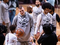 Jokić može da zaradi skoro 300 miliona