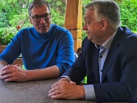 Vučić čestitao Orbanu što će u Mađarskoj biti održan samit SAD - Rusija