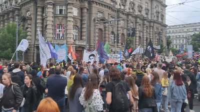 Studenti jači od nevremena: Počeo protest ispred Vlade (FOTO, VIDEO)