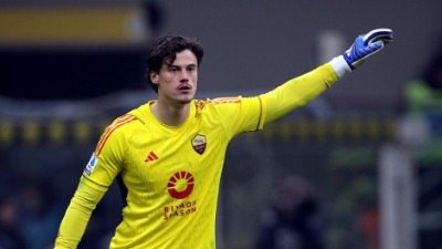 Mile Svilar poklekao u 114. minutu! Bolonja srušila Romu, sedam golova i produžeci na Olimpiku