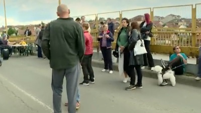 Incident na blokadi nadvožnjaka u Kragujevcu: Žena gađala flašom studentkinju