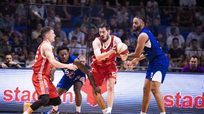 Kalinić bacio predmet nazad na tribine u Morači (VIDEO)