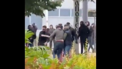 Novi snimak tuče Grobara i Delija: Klasična sačekuša, radile i motke (VIDEO)