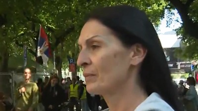 Majka pritvorenog aktiviste: Srđan je bio pun nade da će danas da izađe