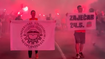 "Iz prostorija SNS-a izašlo nepoznato lice i pretilo našoj aktivistkinji, sačekali je i ispred stana"