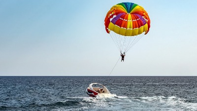 Devojka koja je poginula na parasejlingu u Budvi SNIMALA SPOT za promociju ove rekreacije