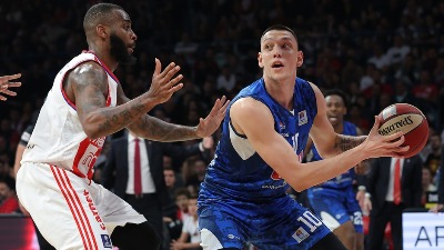 NIŠTA od srpskog finala: Zvezda izgubila od Budućnosti u fotofinišu!