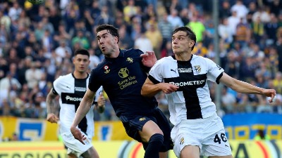 Vlahović protiv Bolonje neće biti NI NA KLUPI