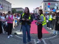 Studenti maratonci stigli u Minhen: Povici "pumpaj", pištaljke i emotivni zagrljaji