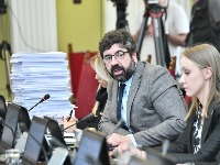 Lazović: Zaključkom o izveštaju EU vlast hoće da ublaži stavove o stanju u Srbiji