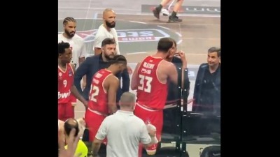 Haos u Olimpijakosu, Barcokas i Milutinov u klinču (VIDEO)