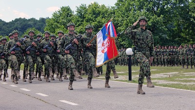 "Vojska Srbije je moralno uništena, u njoj kadrida SNS"