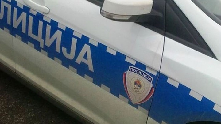 Delije kamenovale igrače Borca?!