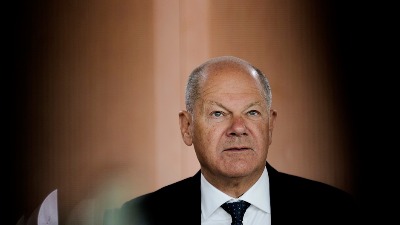 Šolc u razgovoru sa Zelenskim: Berlin će podržavati Kijev koliko god bude potrebno